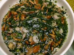 荠菜双菇-章氏(车站北路店)