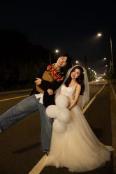 -雪中彩影婚纱摄影·微光艺术中心