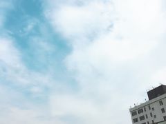 -UNI UNI(环亚凯瑟琳店)