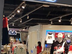 -fila(日月光中心广场店)