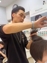 -时尚殿堂hair salon