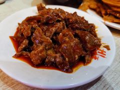 -爆炸头阿姨小四川正宗川味小吃(无任何分店)
