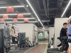 -乐刻运动健身(同曦假日百货店)