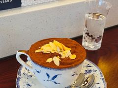 -Café Monson