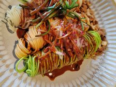 缤纷三色冷拌面-金海华·赫本时光城市风尚餐厅(现代传媒广场店)