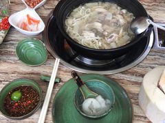 -润园四季椰子鸡火锅(海上世界店)