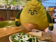 鸡腿羽衣甘蓝碗里道-油梨树AVOCADO TREE(望京店)