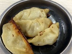 -黄阿姨锅贴大王(万航渡路店)