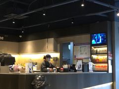 -瑞幸咖啡(新世界中心店)