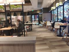 大堂-肯德基(天鹅湖万达店)