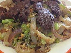 -鑫巴蜀小镇 · 水煮鱼专研店(玉桥店)