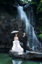 -雪中彩影婚纱摄影·微光艺术中心