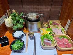 -独食火锅·半米屋台(直营总店)