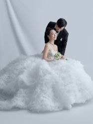 点击看大图 -至臻微拉婚纱摄影