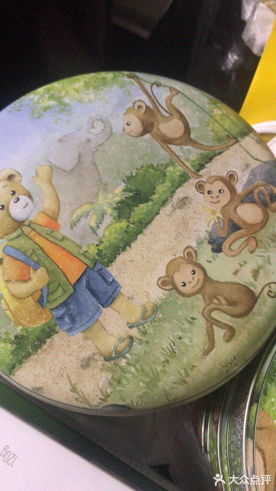 不甜，感觉很健康的好吃，多吃了也不会感觉腻
