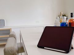 -卡罗酒店(东门晒布地铁站店)