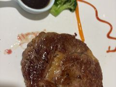 -又见马甲M8融合西餐厅(体育中心店)