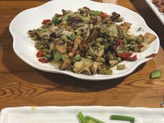 -牛八宝桂林米粉(八里庄店)