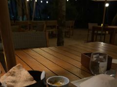 -三亚艾迪逊酒店·海滩烧烤 BARBACOA·现场乐队·浪漫晚餐·烧烤海鲜