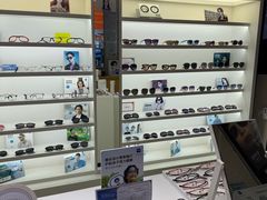 -诺柯视眼镜-蔡司依视路官方工厂店(淞南一店)
