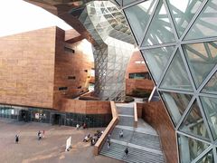 -东浩兰生上海世博展览馆