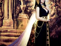 艳后-九月鹰飞汉服摄影工作室