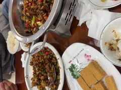 -湖南人家湘菜馆(镇江路店)