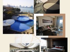 -上海滴水湖皇冠假日酒店