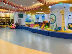 -戊辰亲子游泳俱乐部