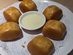 炼乳小馒头-吕氏疙瘩汤·海鲜新鲁菜(凯德mall新都心店)