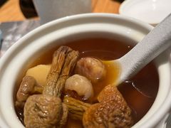 姬松茸桂圆栗子炖汤-水木苼 蔬食料理