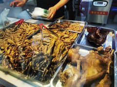 -王浩儿纪六孃甜皮鸭(乐山总店)