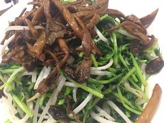-新大咀港式茶餐厅(宝山万达店)