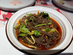 酸辣蕨根粉-鸣记脆皮烤鱼·海鲜烤鱼(三八广场店)