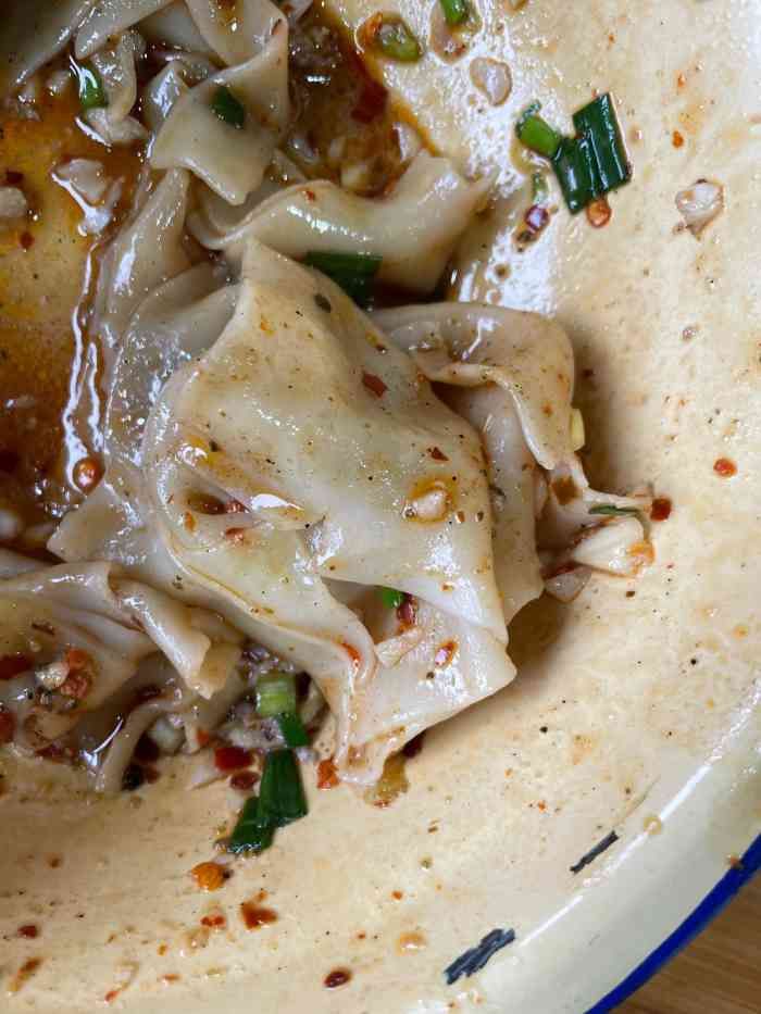 鬼抄手(解放碑店)-"秒杀抢到滴,超级划算了,吃了个招牌鬼抄手.