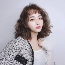 -时尚殿堂明星门店