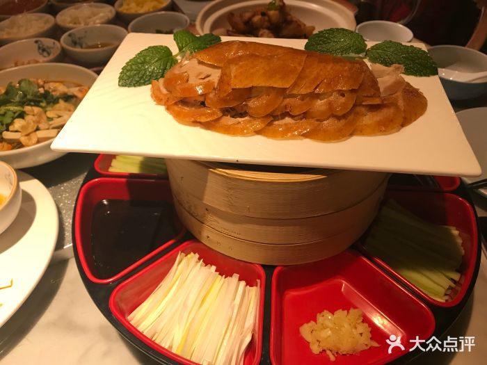 壹方城美食图片