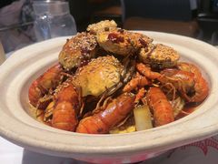 -肥肥虾庄·金牌油焖大虾(汉街SKP店)