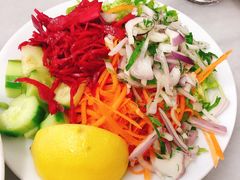 沙拉-Tarihi Sultanahmet Köftecisi Selim Usta