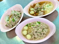 猪肉细米粉汤-榮泰米粉湯(Left Shop)