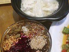 -重庆石磨豆花庄(乔庄店)