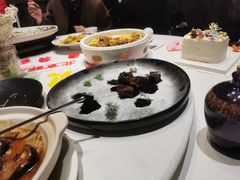 -贝勒爷·酥不腻烤鸭