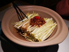 砂锅生焗韭黄-筱爷叔·上海传统手工菜(玉树路店)