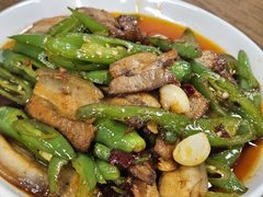 辣椒炒五花肉-艺味深尝(云锦路店)