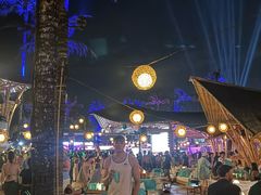 -FINNS Beach Club