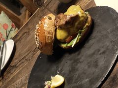 -HIGH FIVE哈福手工汉堡(桂林路店)