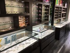 -视野联行眼镜蔡司·依视路官方授权店(顺城店)