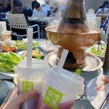 第二次中午放学的时间来，今天穿了新鞋子嘎嘎开心