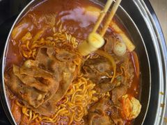 -三清洞摩西韩式年糕火锅(威高广场店)
