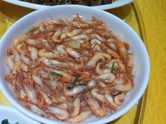 -侬佳蒸菜馆(听潮店)